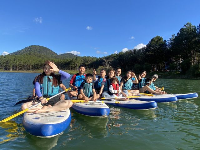 SUP/Kayaking In Tuyen Lam Lake